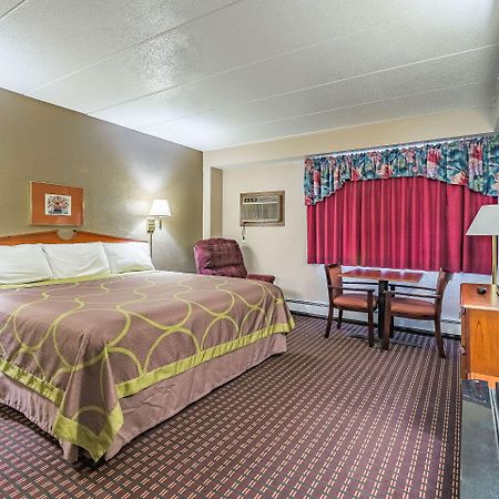 Rodeway Inn Saint Joseph Bagian luar foto