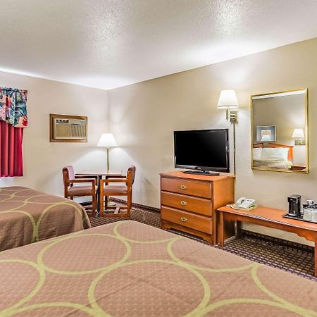 Rodeway Inn Saint Joseph Bagian luar foto